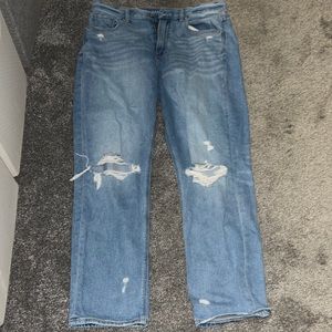 American Eagle destroyed mom jean